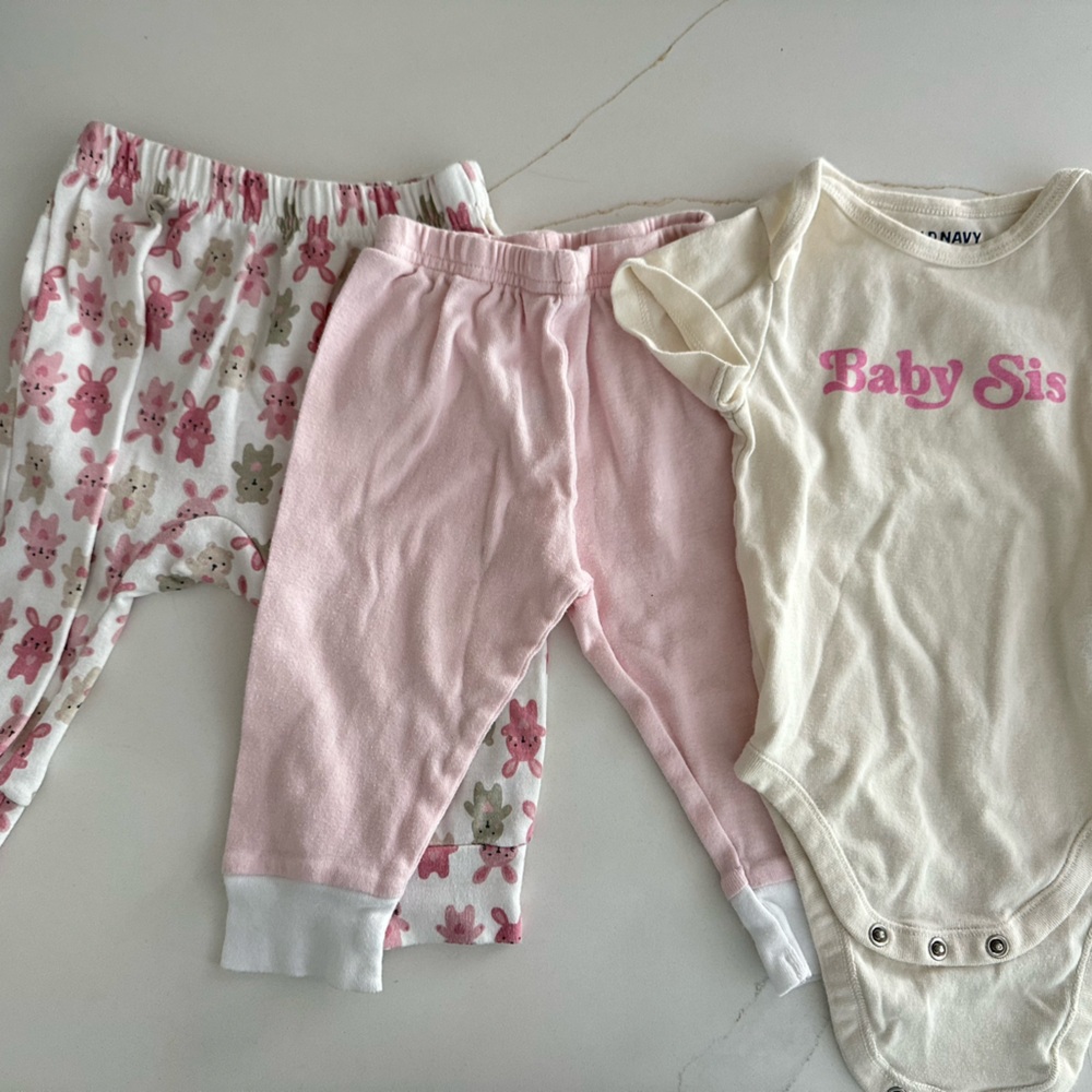 Burt’s Bees Baby 3-6mo Bundle